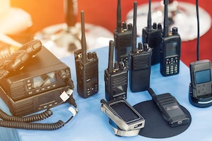 CB Radio vs Walkie Talkie